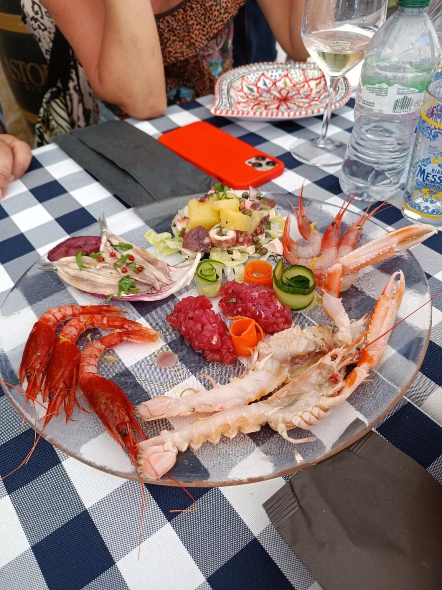 "Appartamento Del Mare Gliaca" Con Vista Isole Eolie,Ampia Terrazza,Wifi E Parcheggio Privato Gratuito Piraino Eksteriør bilde