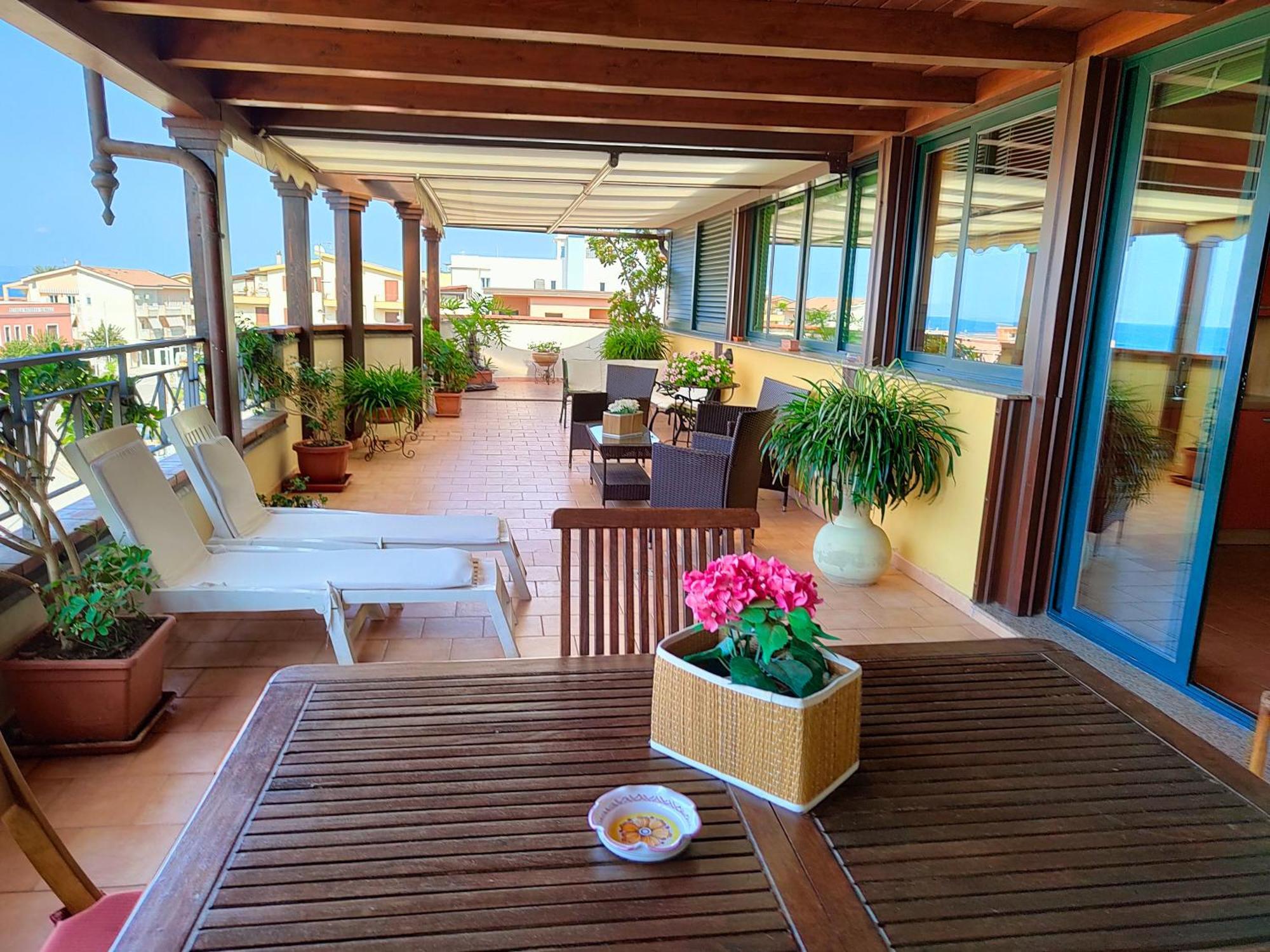 "Appartamento Del Mare Gliaca" Con Vista Isole Eolie,Ampia Terrazza,Wifi E Parcheggio Privato Gratuito Piraino Eksteriør bilde
